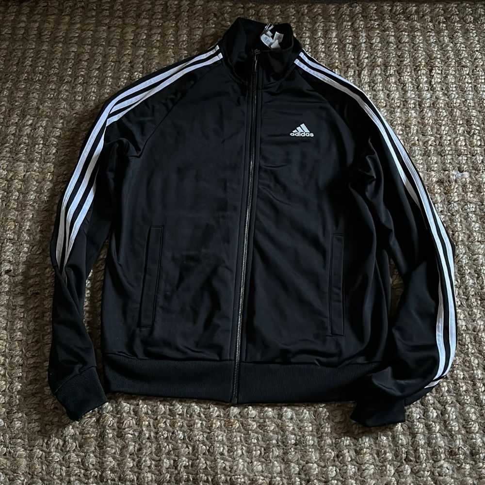 Men’s Adidas Zip up jacket . Blk  Size small
